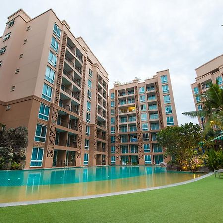 Atlantis Condo Resort Pattaya Pantai Jomtien Luaran gambar
